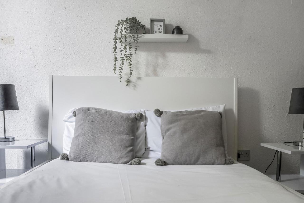 Central City Centre 2 Bedroom Flat - Close To Haymarket Train Station. Edinburgh Eksteriør bilde