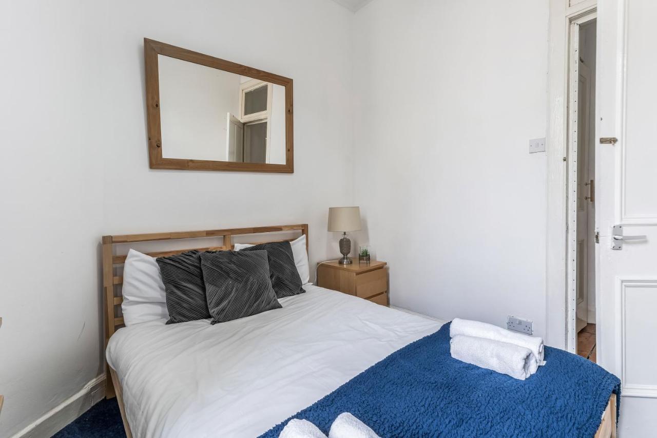 Central City Centre 2 Bedroom Flat - Close To Haymarket Train Station. Edinburgh Eksteriør bilde